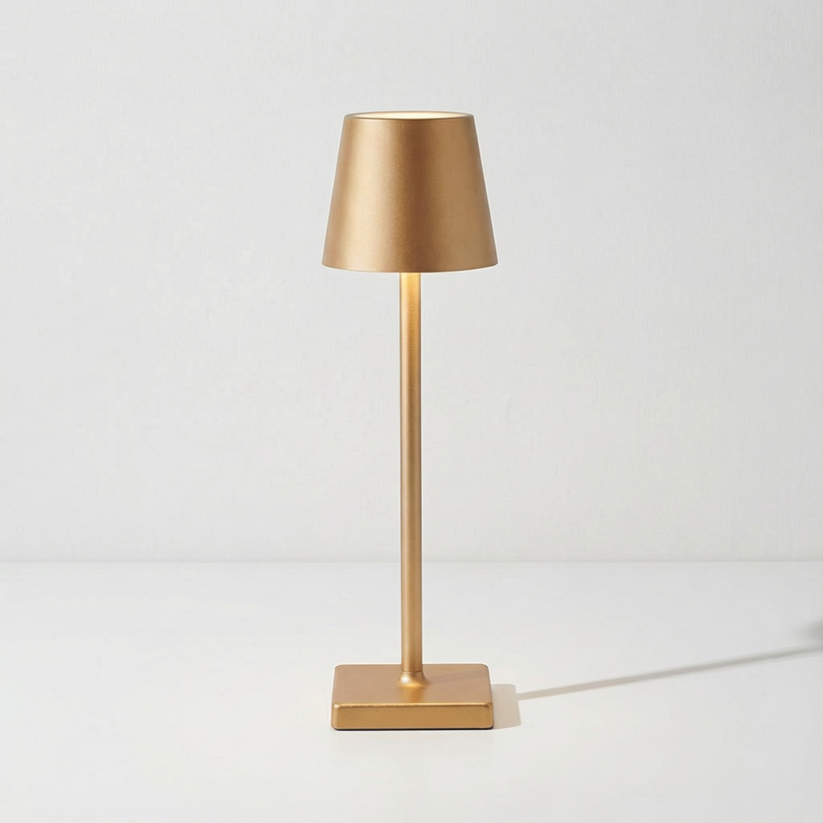 Lampe à poser tactile rechargeable — Aline