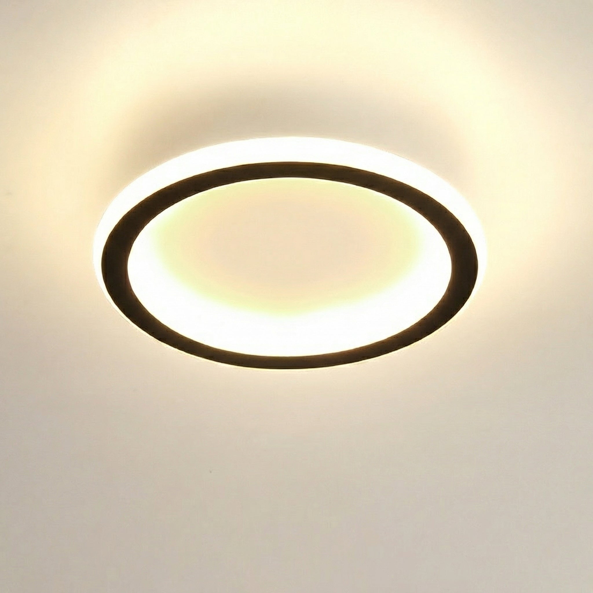 Plafonnier anneau minimaliste — Blanche