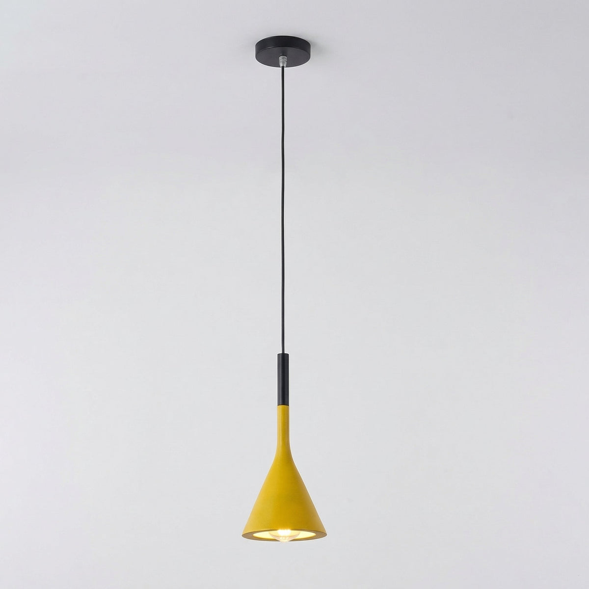 Suspension cône aluminium — Élise