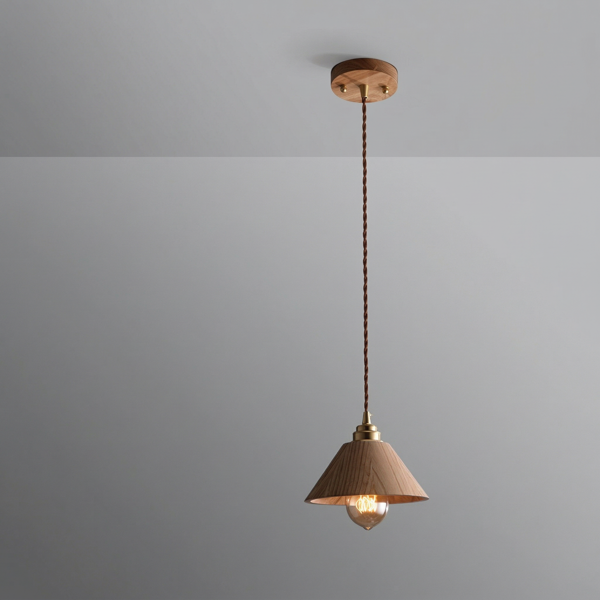 Suspension cône en noyer — Adèle