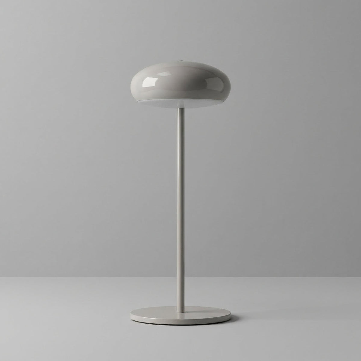 Lampe à poser rechargeable aluminium — Noémie