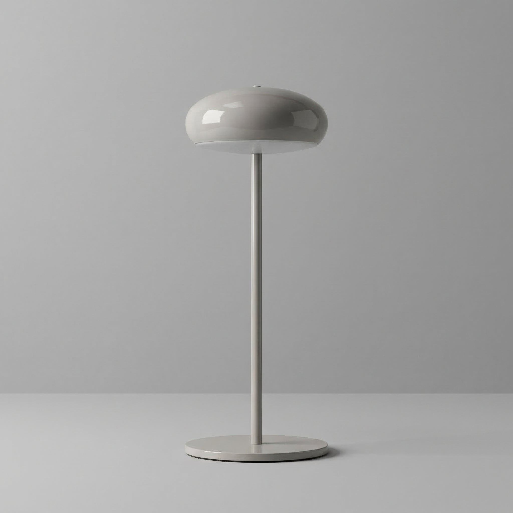 Lampe à poser rechargeable aluminium — Noémie