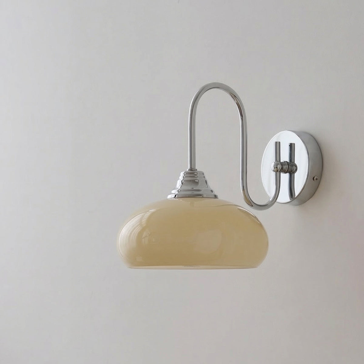 Applique Bauhaus verre crème — Iris