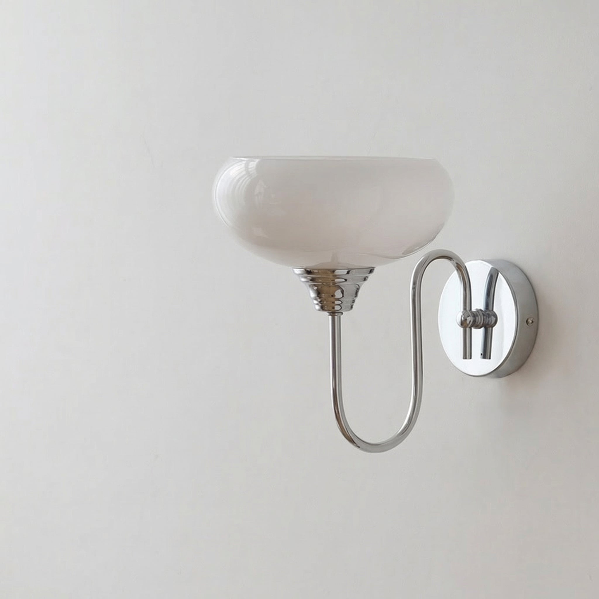 Applique Bauhaus verre crème — Iris